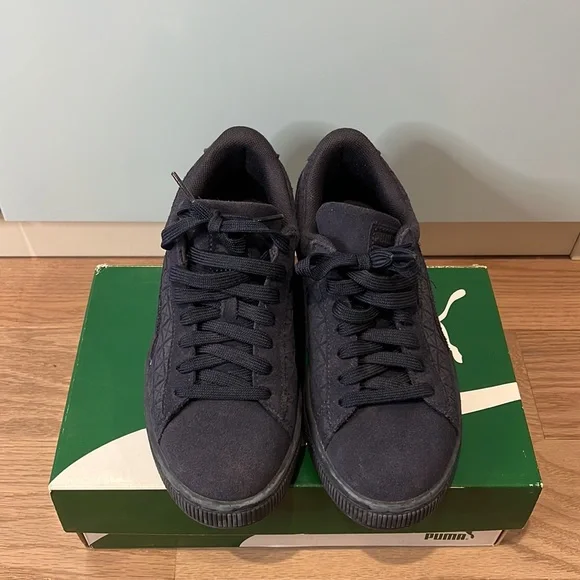 PUMA Suede Classic - Navy
Boys' Grade School - Picture 4 of 6